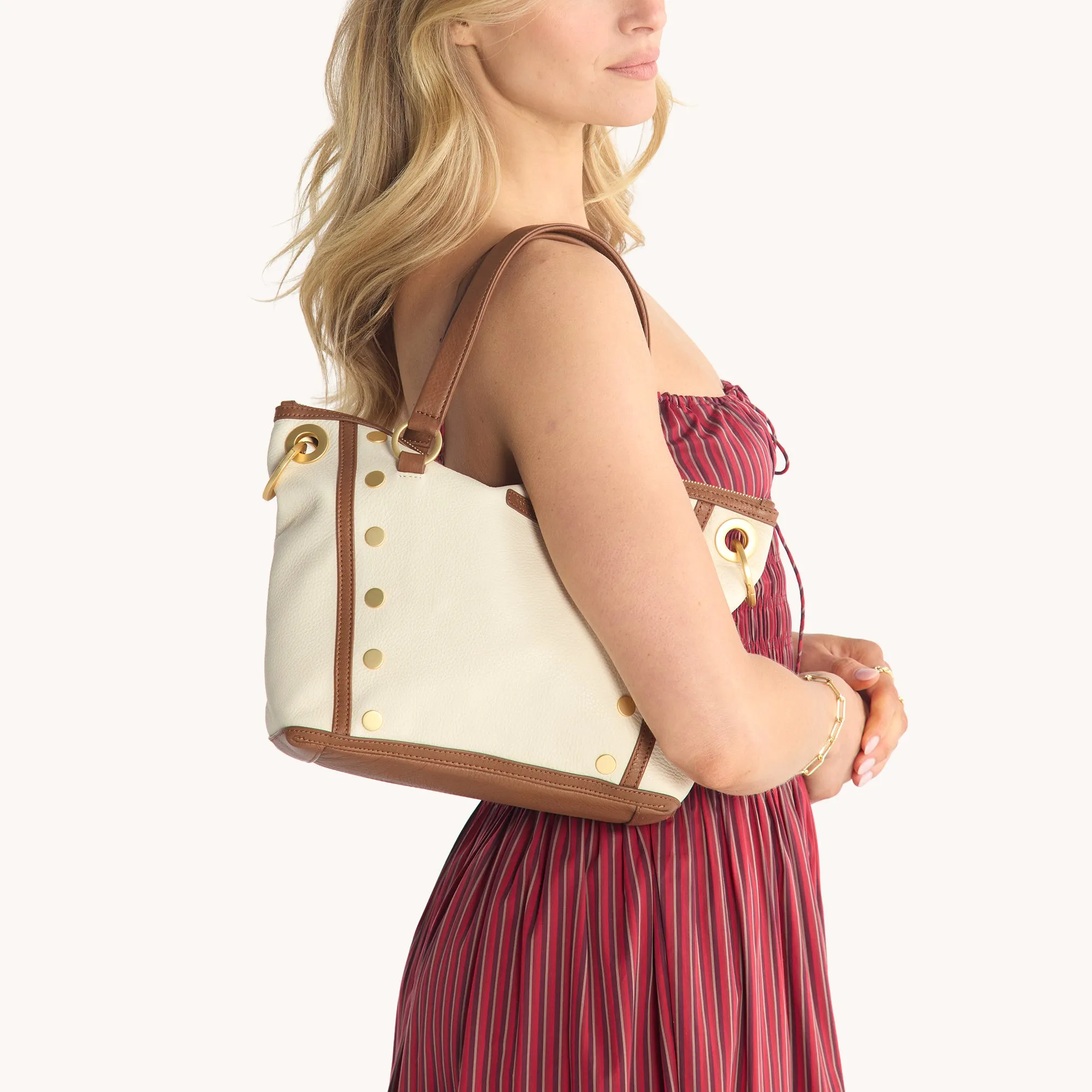 Daniel | Courtyard Cream/Brushed Gold | Med