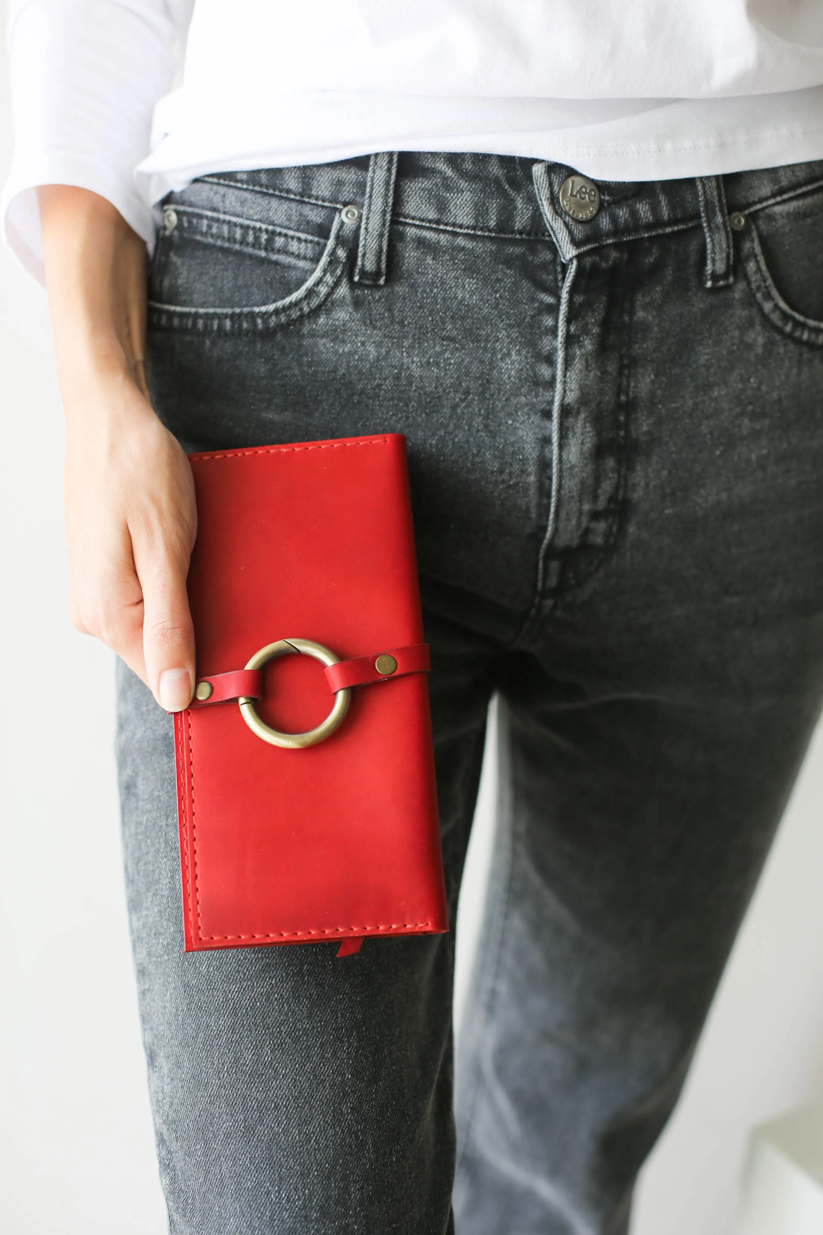 Women's Bifold Red Leather Wallet - N02